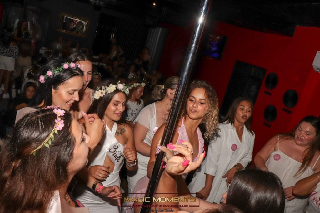 Comida regional que também é um clube de ‘strip’? Vai abrir em Braga 297538527 804805657553950 3470508939494064411 n