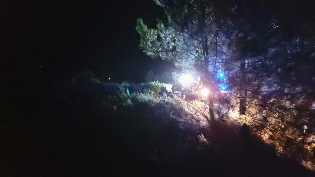 Braga: Bombeiros combatem incêndio "noturno" na Serra do Carvalho Incendio braga algeriz 2