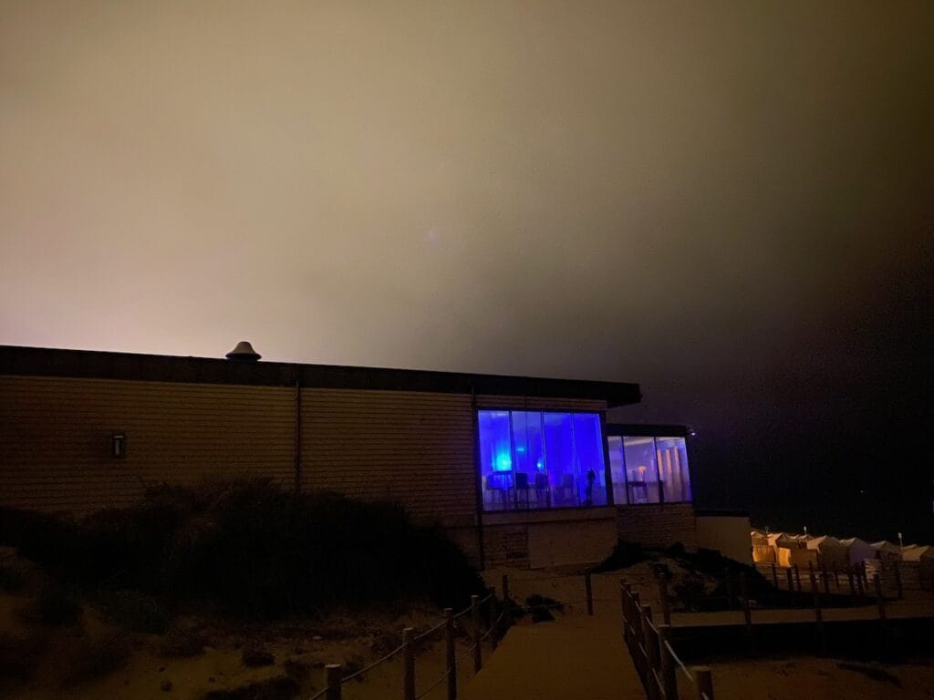 Esposende: Bombeiros mobilizados para incêndio em estabelecimento de restauração junto à praia Suave Mar peppermint esposende
