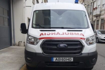 Bombeiros âncora viatura roubada