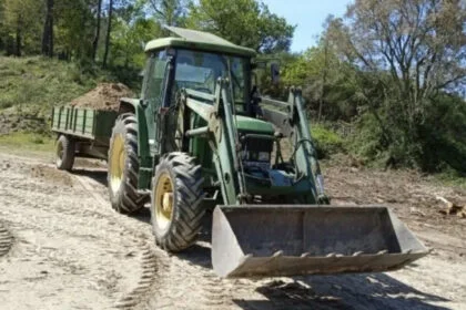 trator roubado à junta viana