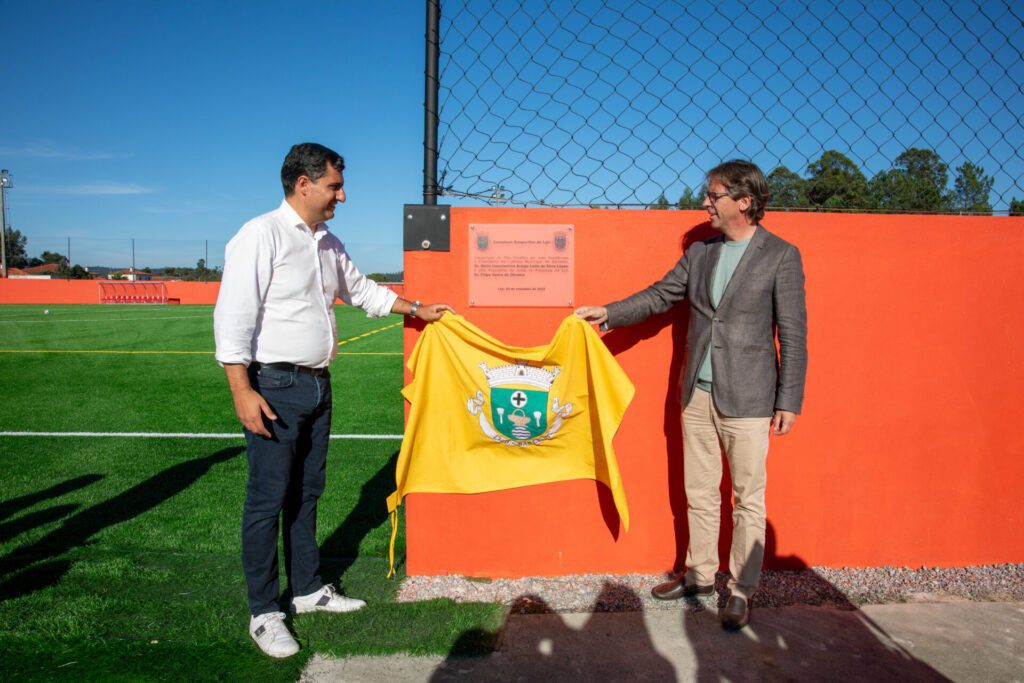 Barcelos: Em dois anos Câmara financiou seis relvados sintéticos Inauguracao lijoCA 13