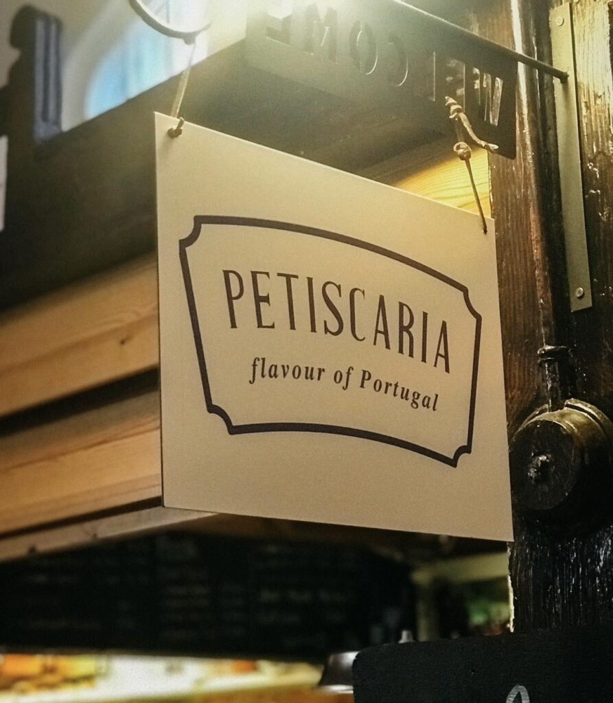 Único restaurante português em Helsínquia atrai clientela fixa curiosa pelos sabores nacionais petisqueira