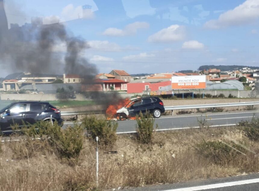 A28: Carro tomado pelas chamas incendio A28