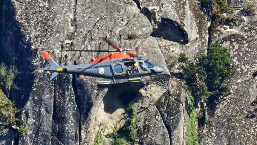 Força aérea resgata montanhista em Melgaço IMG 2803