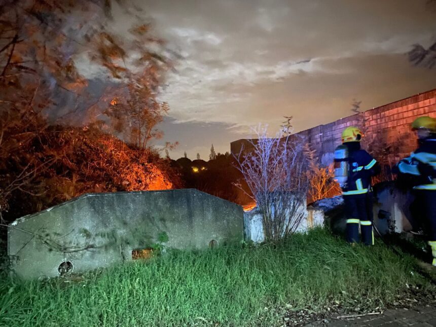 Esposende: Incêndio em detritos na Zona Industrial de Bouro mobiliza bombeiros IMG 3741 1
