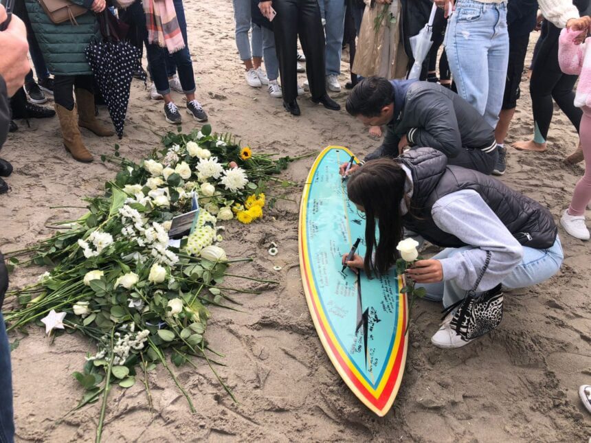 Esposende: "Tito" apanhou hoje a onda eterna em Ofir (c/fotos) tito homenangem ofir