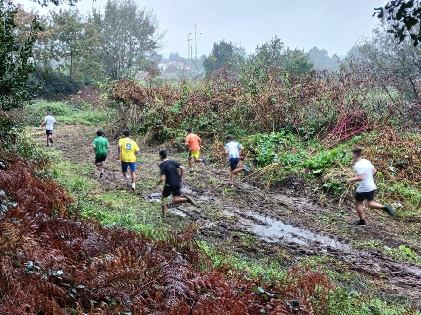 Atletismo: Duas centenas de alunos participaram na XXIV Corta Mato Escola de Fragoso corta mato fragoso desporto escolar