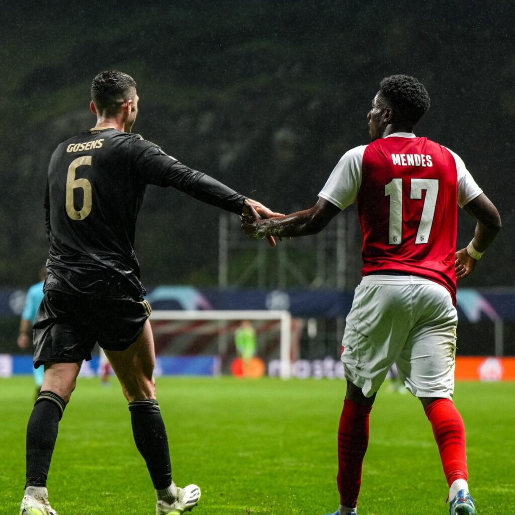 Futebol: SC Braga ainda na luta pelos "oitavos" da Champions SC Braga Union