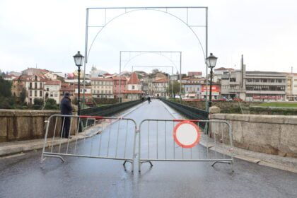 proibido ponte medieval