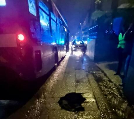 Braga: Aluimento de via danifica carro e retém autocarro dos TUB em Celeirós aluimento via braga