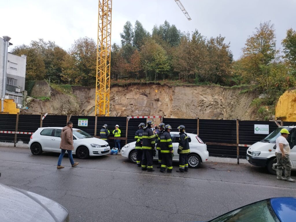 Braga: Grande susto na Devesa. Trabalhadores escapam a aluimento de terras em obras WhatsApp Image 2023 11 13 at 15.35.26 3