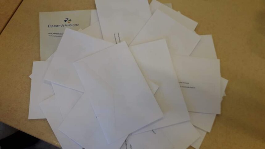 Esposende: "Um postal, Um sorriso" para espalhar "magia de natal" pelos idosos Cartas