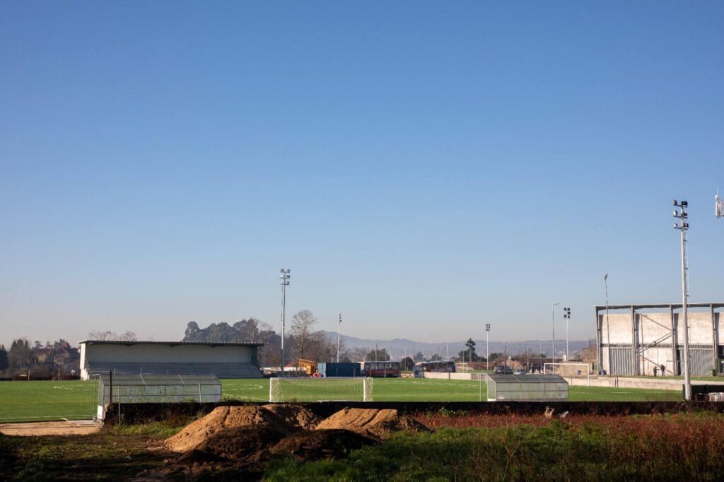 Futebol: Galo gigante de 4 metros marca nova etapa no Santa Maria Santa Maria FC