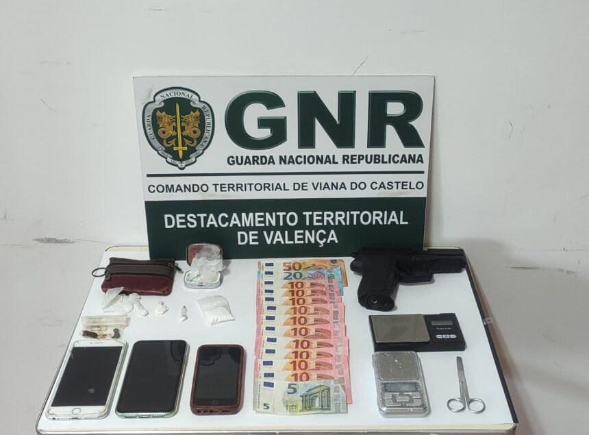 Minho: Homem de 51 anos acusado de traficar droga em Monção GNR Viana do Castelo - Apreensão