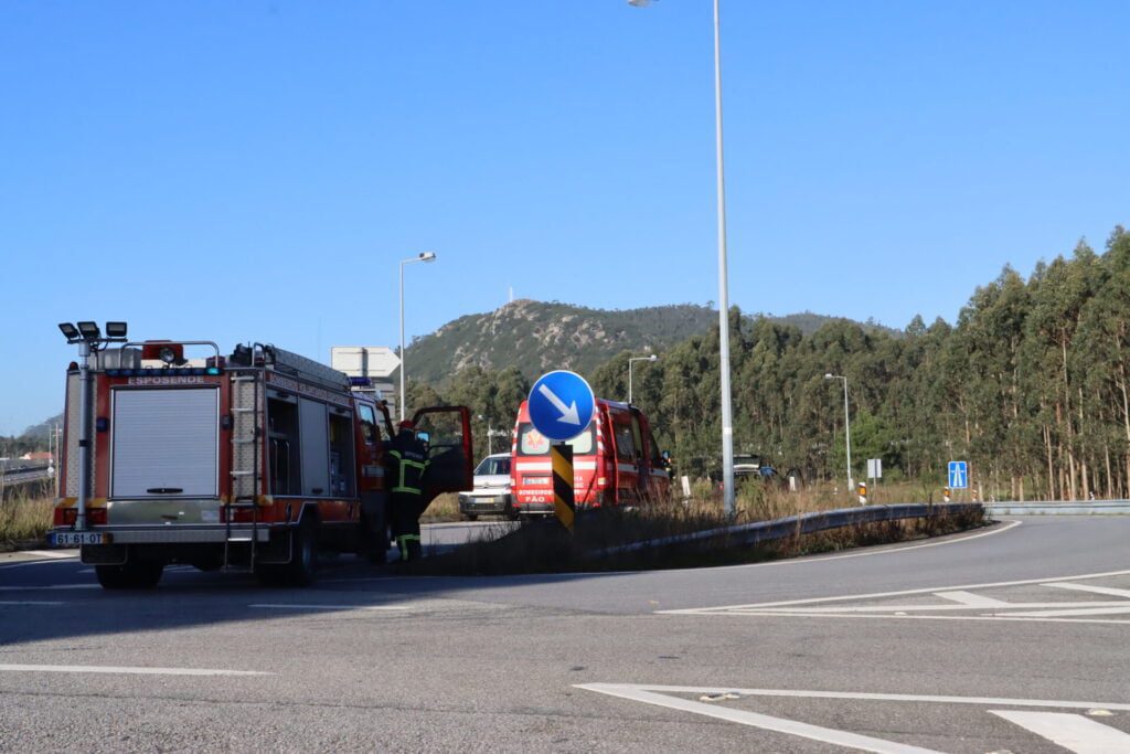 Cávado: Bombeiros "prontos" em cinco locais estratégicos para "natal feliz" IMG 6414