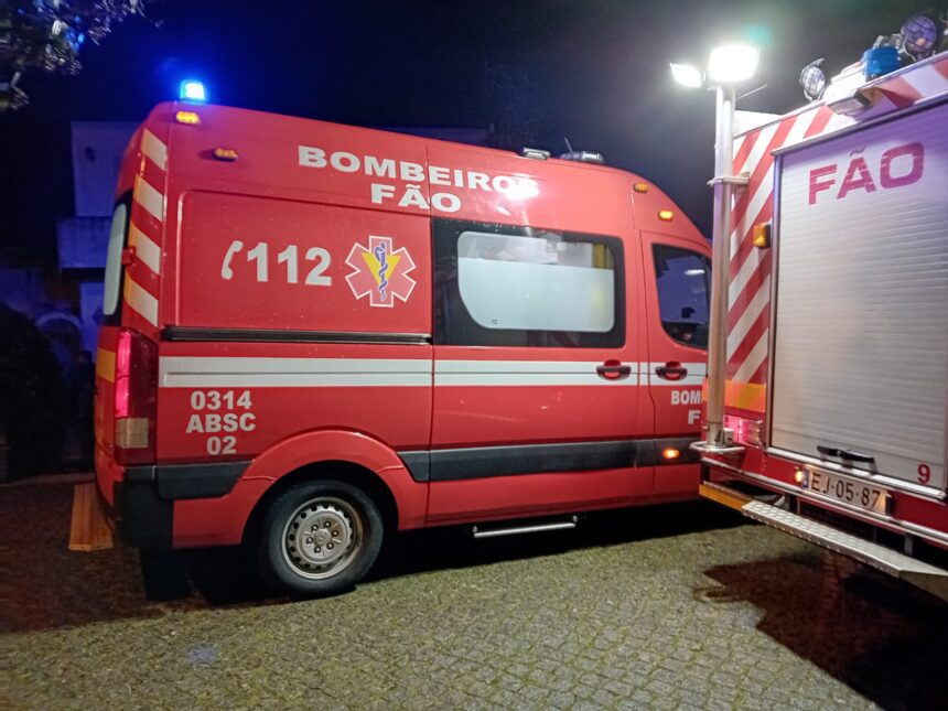 Esposende: Incêndio nas "Rodas". Há um ferido devido a queda BV Fao