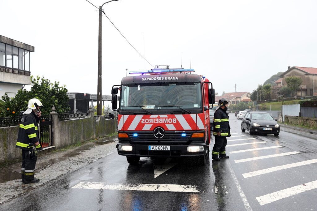 Braga: Colisão na "Amarela" faz um ferido acidente En103 1