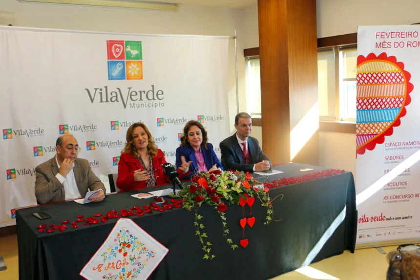 mes do romance vila verde