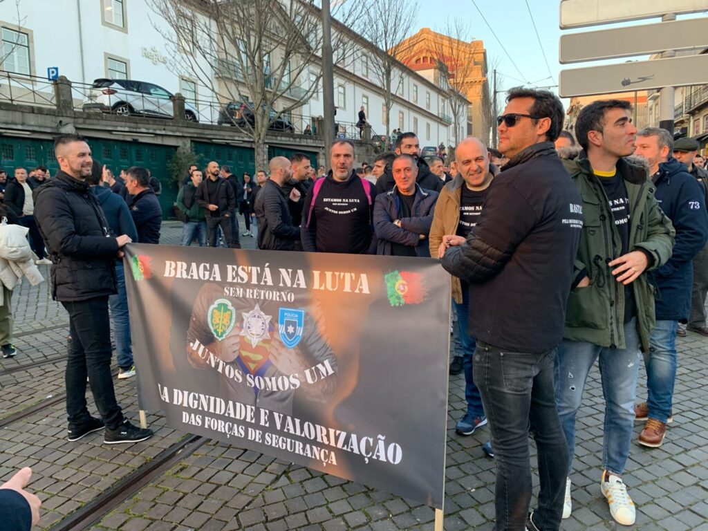 Centenas de Polícias e Guardas de Viana e Braga estão no Porto em mais uma ação de luta WhatsApp Image 2024 01 31 at 18.05.10