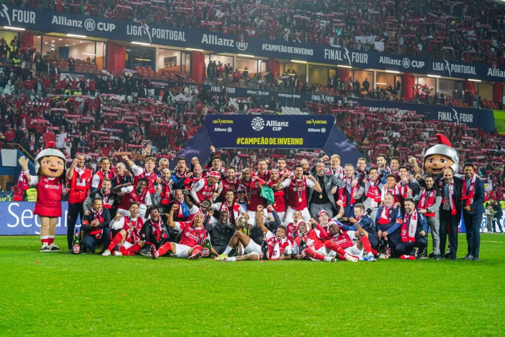 Futebol: SC Braga eleva para 7 os troféus nacionais sc braga campeao
