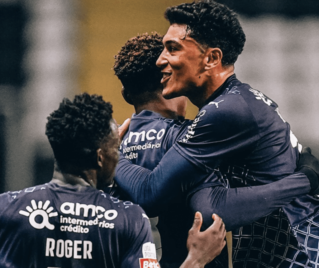 Futebol: SC Braga goleia com bis de Banza SC Braga boavista