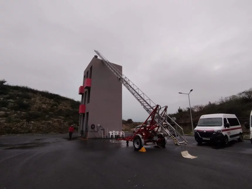 Reboque escada bombeiros ponte da barca