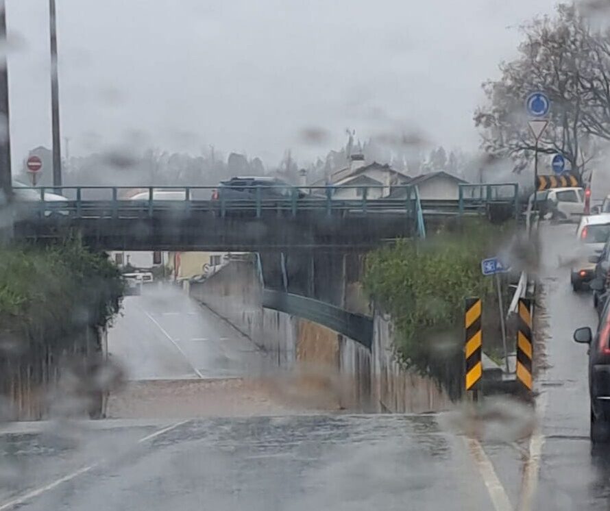 EN203 inundada ponte de lima