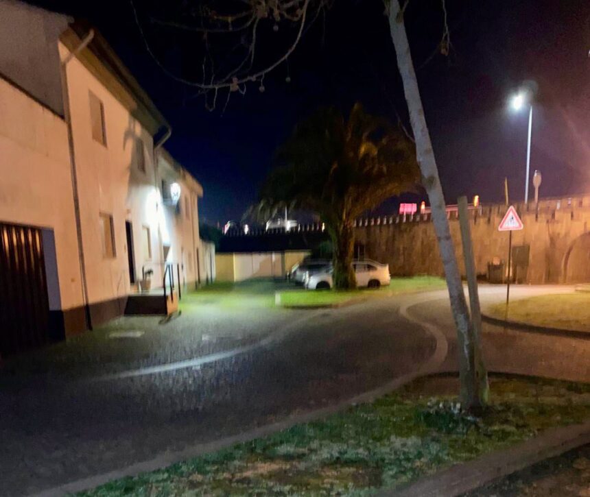 Esposende: Vários carros alvo de furtos no largo do Estaleiro em Fão assalto largo do estaleiro 3