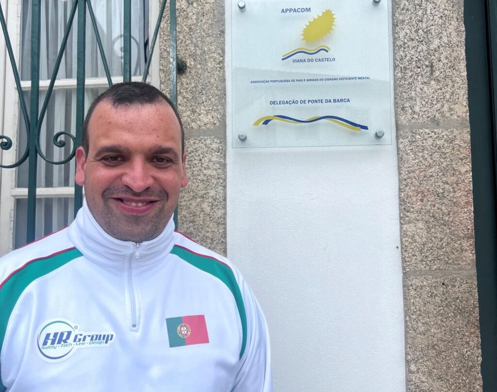 Remo: Grande Sousa. Atleta da APPACDM de Viana brilha nos "Virtus European Winter Games" Jorge Miguel Sousa APPACDM