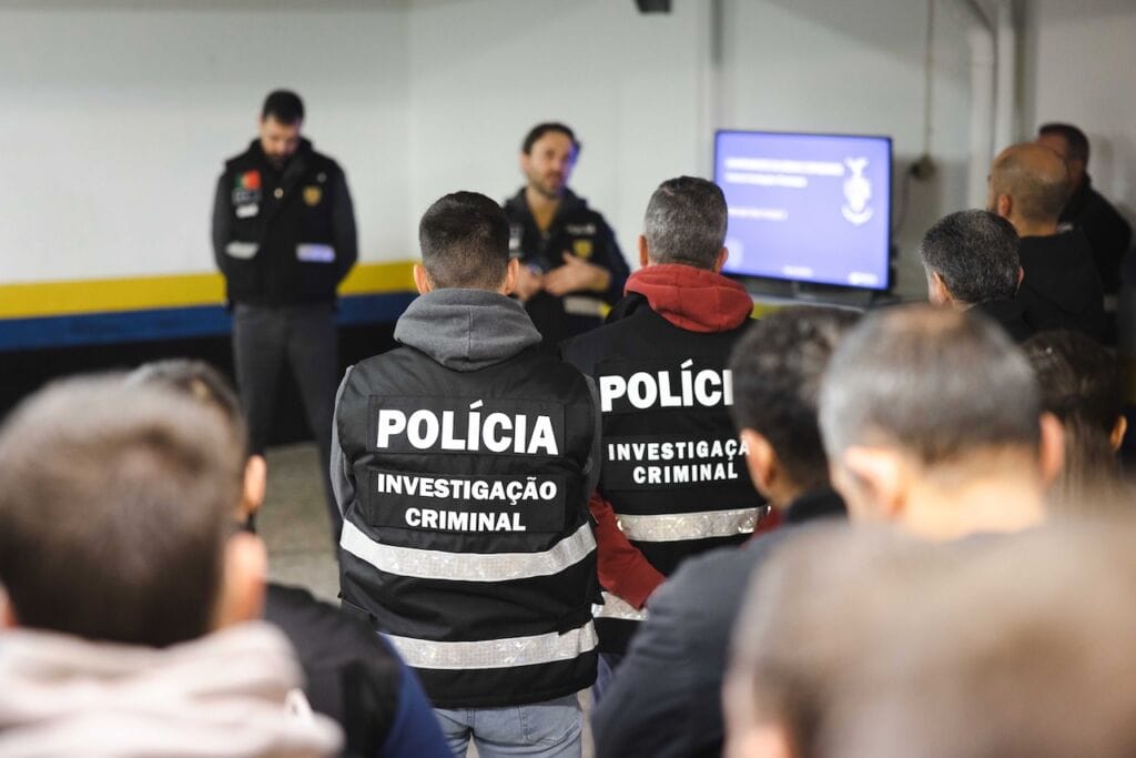 PSP: Operação "Bala Perdida" desmantela rede nacional de tráfico de armas e munições Bala Perdida PSP