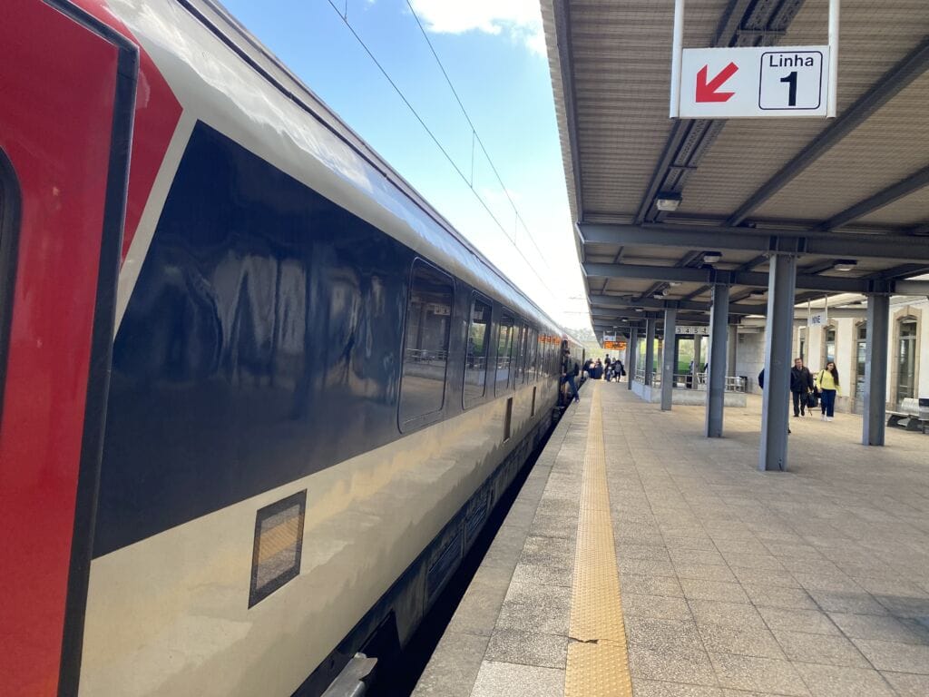 OE2025: Aprovada proposta para estudo da linha Braga/Guimarães Comboio estação