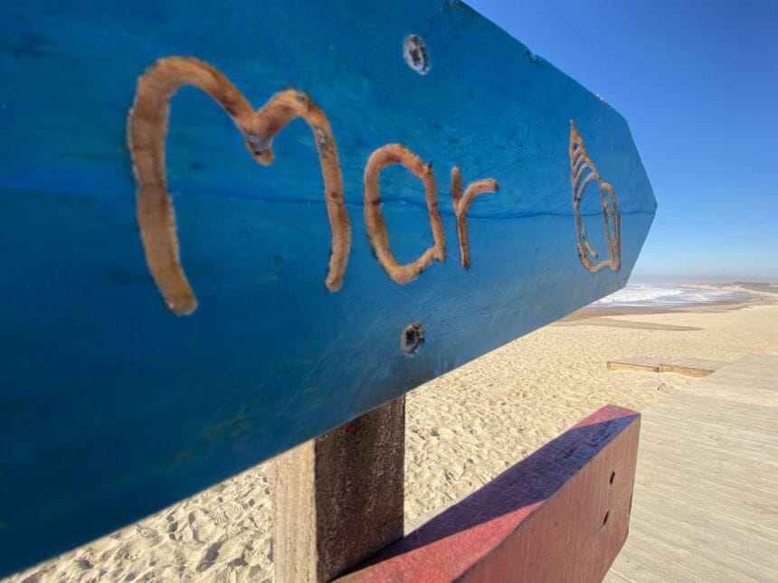mar praia