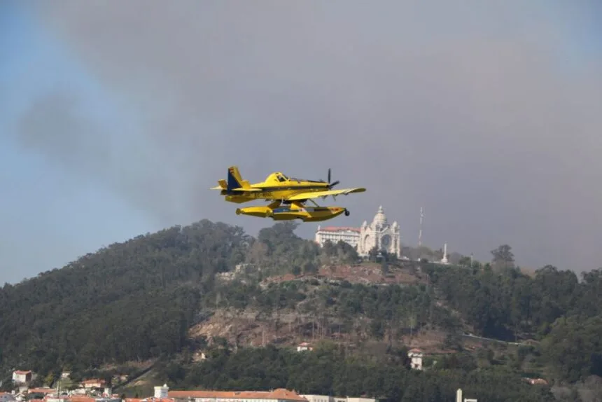 meio aereo fireboss viana do castelo