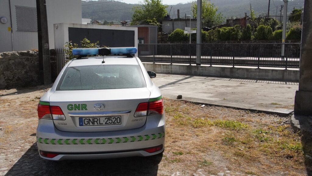 Barcelos: Homem colhido mortalmente por comboio em Midões midões comboio atropelamento gnr mortal - 16