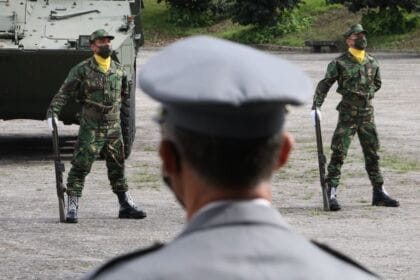 serviço militar