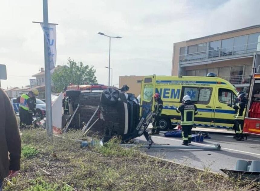 Viana: Ferido após capotamento em Darque na EN13 Viana acidente Darque EN13