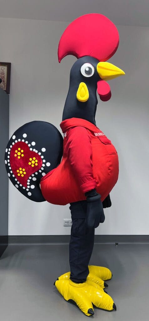 Barcelos: "Galinhos" é a nova mascote dos BV Barcelinhos 434472597 912646710870010 583125945769037076 n