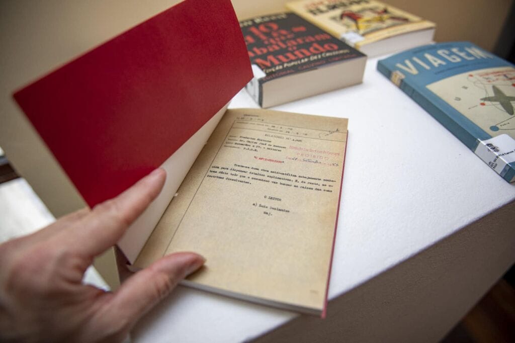 Barcelos: Primeiro "Avante" pós 25 de abril ou livros proibidos pelo Estado Novo em exposição a não perder 437967470 830529309113179 4451300605286432515 n