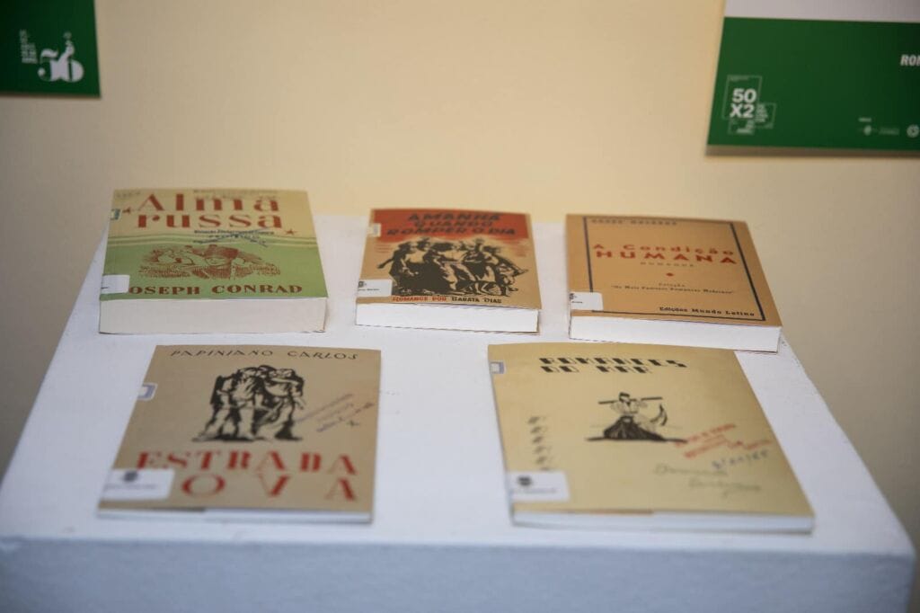 Barcelos: Primeiro "Avante" pós 25 de abril ou livros proibidos pelo Estado Novo em exposição a não perder 438818493 830528369113273 6808821866455948092 n