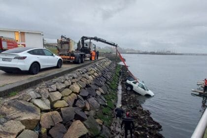 Póvoa de Varzim carro 2 mortos