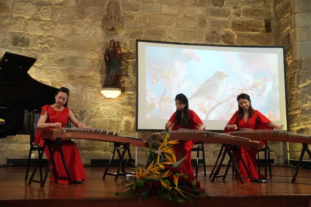 Braga: China celebrou no Salão Medieval 45 anos de relações diplomáticas com Portugal China Braga