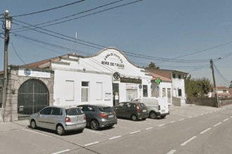 Descentrar Casa Povo Mire tibães