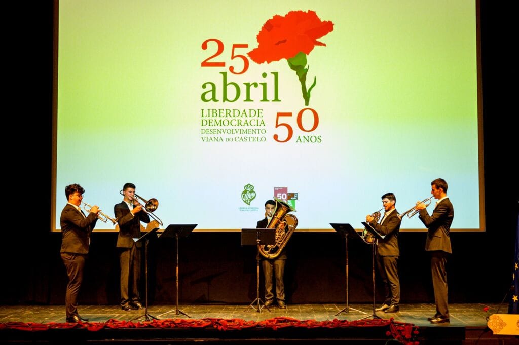 Viana abril