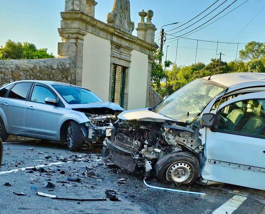 Braga: Acidente na EN205-4 faz dois feridos em Tibães Acidente Tibaes Braga