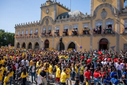 desfile barcelos abril estudantes