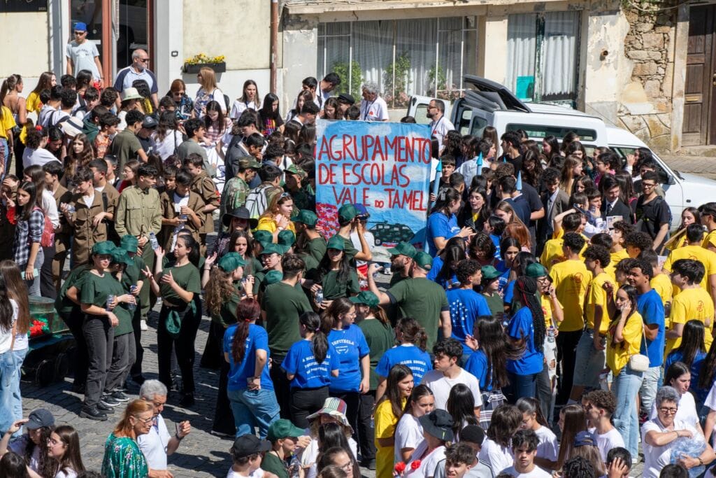 desfile abril 20