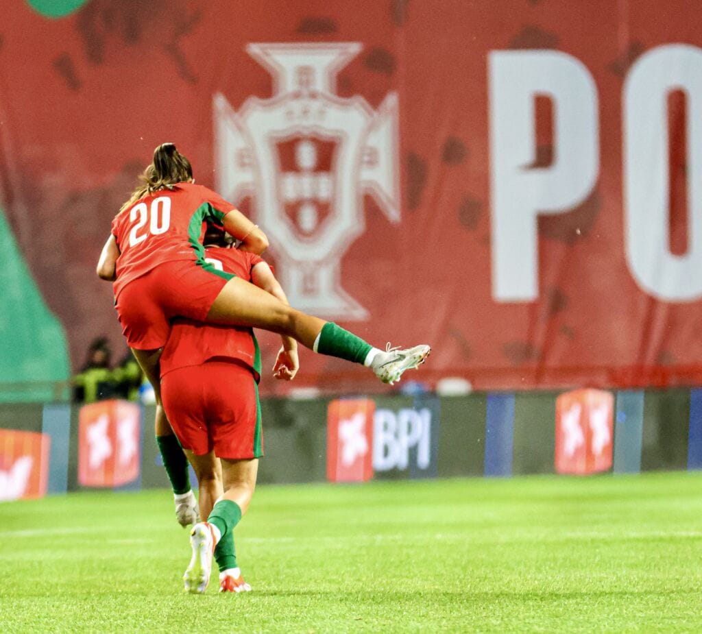 Futebol: Portugal vence “fácil” com goleada Portugal
