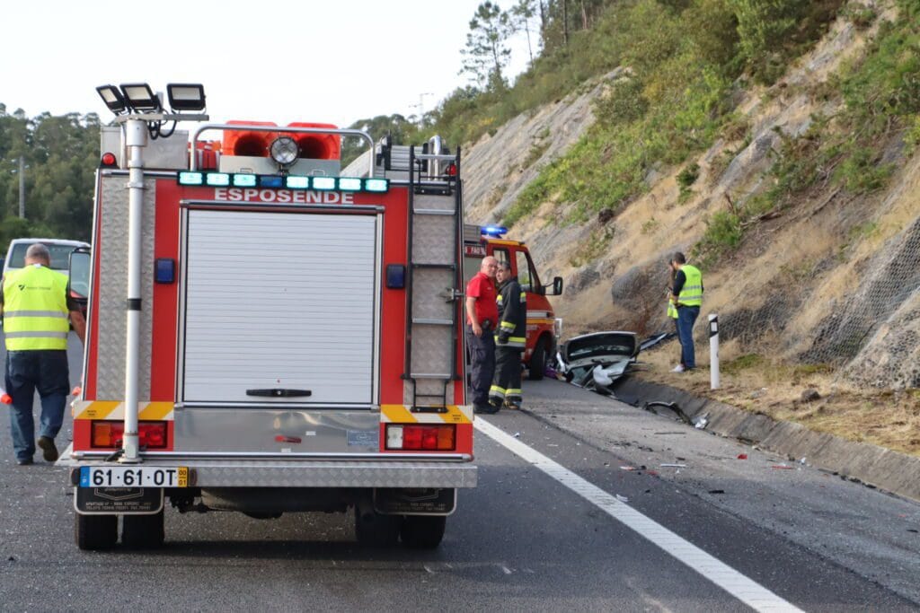 A28 acidente esposende