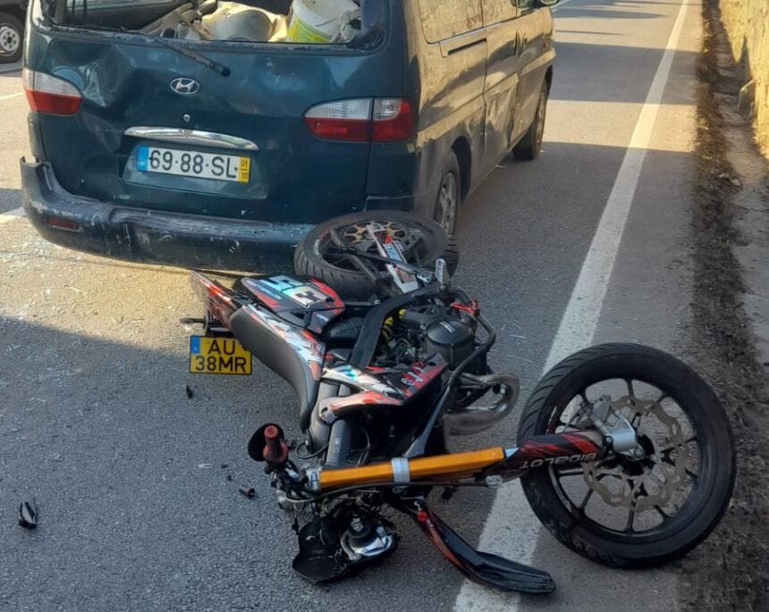 Esposende: Colisão de mota com carrinha faz um ferido na EN13 Esposende colisao